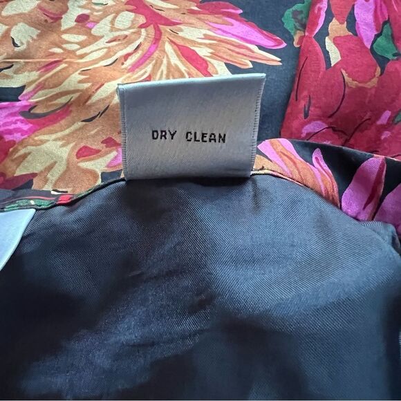 TALBOTS SILK skirt, Floral print, size 8 - Picture 5 of 5